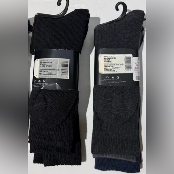 New Calvin Klein Men's Black and Blue, Gray Socks
6 pair Cotton Blend - Picture 2 of 3